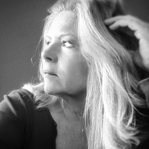 Linda Lee Hall